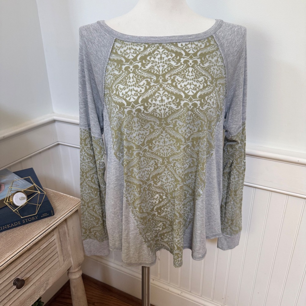 Sundance Womens M Grey Olive Green Damask Thermal Mixed Media Raglan Top USA